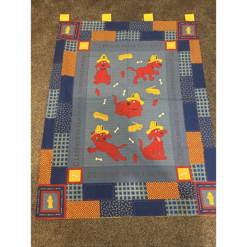 Vtg Clifford The Big Red Dog‎ Fabric Panel 44x34"